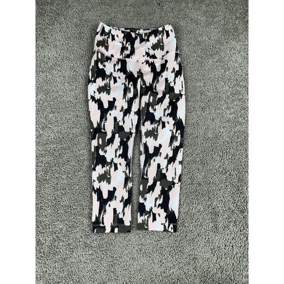 The North Face Pants Womens Small Pink Camo FlashDry Leggings Capri NF0A3F3V - Picture 1 of 14